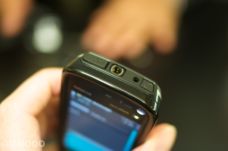 Illustration for article titled Nokia 5800 XpressMusic: Hands-on With Nokia's First S60 Touch Phone